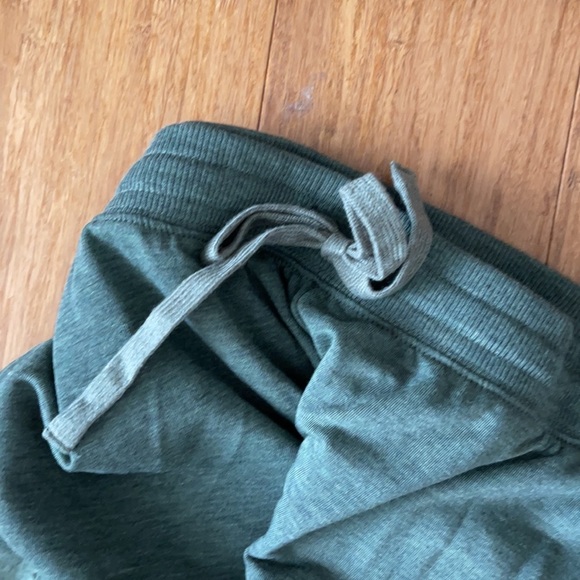 Pajama Set - Picture 6 of 8